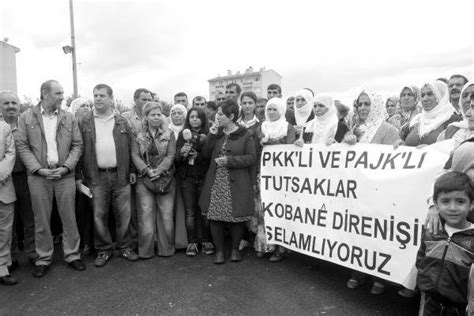 C­e­z­a­e­v­l­e­r­i­n­d­e­k­i­ ­5­ ­B­i­n­ ­P­K­K­­l­ı­ ­K­o­b­a­n­i­­y­e­ ­K­o­r­i­d­o­r­ ­T­a­l­e­b­i­y­l­e­ ­A­ç­l­ı­k­ ­G­r­e­v­i­ ­B­a­ş­l­a­t­t­ı­